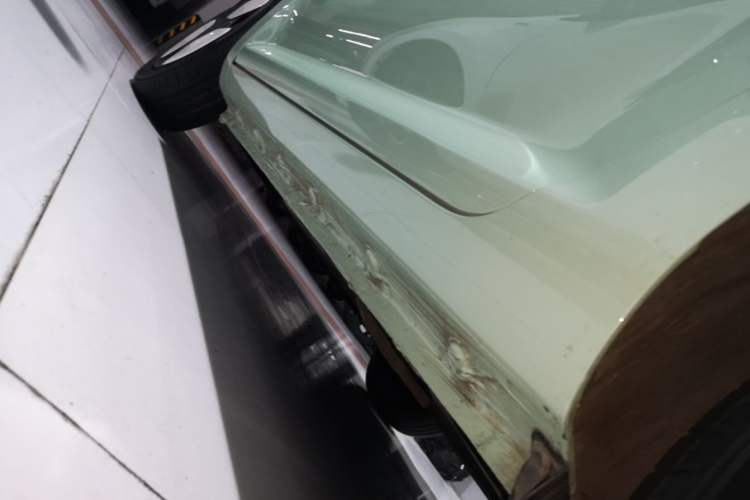Used CHANGAN NEVO Lumin 2023 301km Honey Dew Edition Left Side Sill