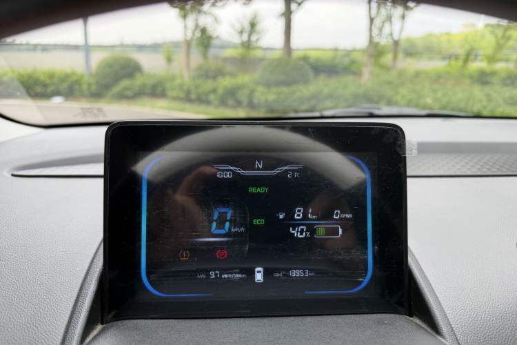 Used CHANGAN NEVO Lumin 2023 205km Xiangqin Version Odometer Close Up