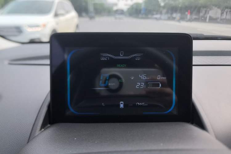 Used CHANGAN NEVO Lumin 2023 205km Xiangqin Version Odometer Close Up