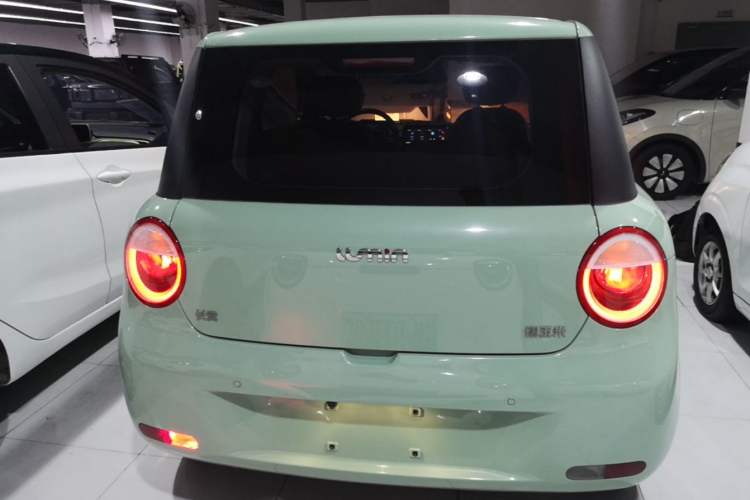 Used CHANGAN NEVO Lumin 2023 301km Honey Dew Edition Rear