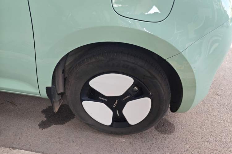 Used CHANGAN NEVO Lumin 2023 205km Xiangqin Version Right Front Wheel Hub