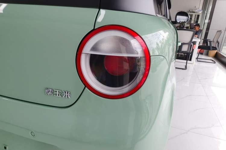 Used CHANGAN NEVO Lumin 2023 205km Xiangqin Version Right Rear Taillight