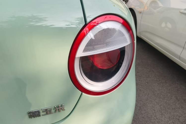 Used CHANGAN NEVO Lumin 2023 205km Xiangqin Version Right Rear Taillight
