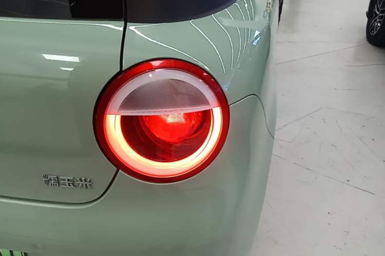 Used CHANGAN NEVO Lumin 2023 301km Honey Dew Edition Right Rear Taillight
