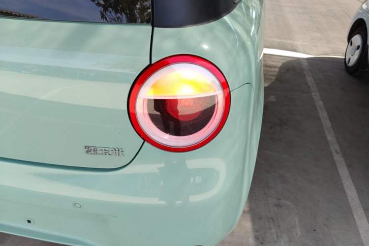Used CHANGAN NEVO Lumin 2023 205km Xiangqin Version Right Rear Taillight