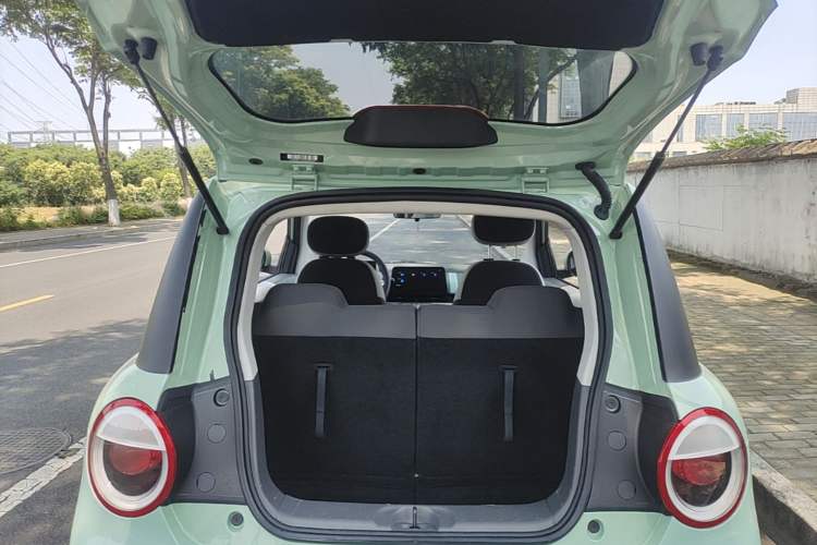 Used CHANGAN NEVO Lumin 2023 301km Honey Dew Edition Trunk