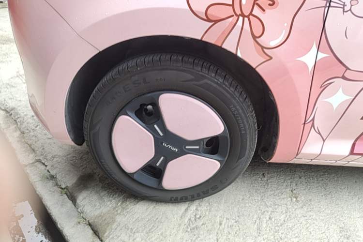 Used CHANGAN NEVO Lumin 2023 301km Honey Dew Edition Left Front Wheel Hub
