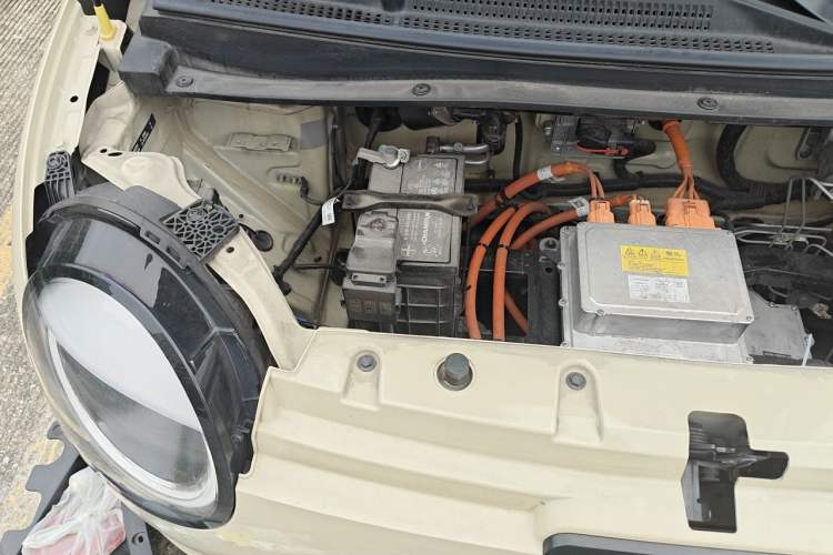 Used CHANGAN NEVO Lumin 2023 205km Xiangqin Version Engine Bay Right