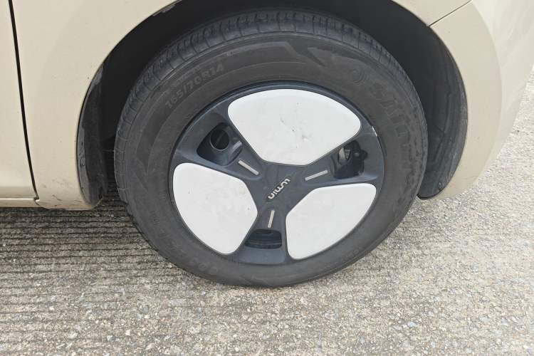 Used CHANGAN NEVO Lumin 2023 205km Xiangqin Version Right Front Wheel Hub