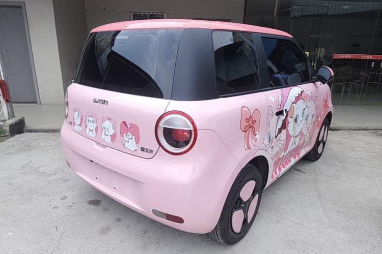Used CHANGAN NEVO Lumin 2023 301km Honey Dew Edition Rear Right 45 Deg