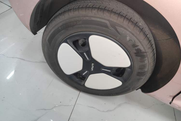 Used CHANGAN NEVO Lumin 2023 301km Honey Dew Edition Exterior 8