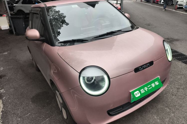 Used CHANGAN NEVO Lumin 2023 301km Honey Dew Edition Front Right 45 Deg