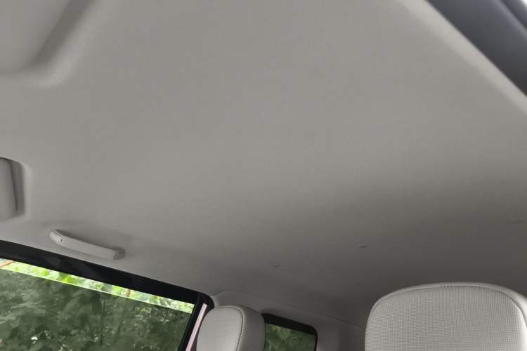 Used CHANGAN NEVO Lumin 2023 301km Honey Dew Edition Headliner