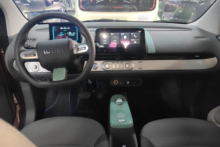 Used CHANGAN NEVO Lumin 2023 301km Honey Dew Edition Interior 2