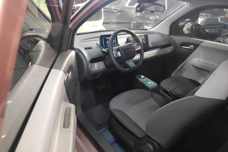 Used CHANGAN NEVO Lumin 2023 301km Honey Dew Edition Interior 3