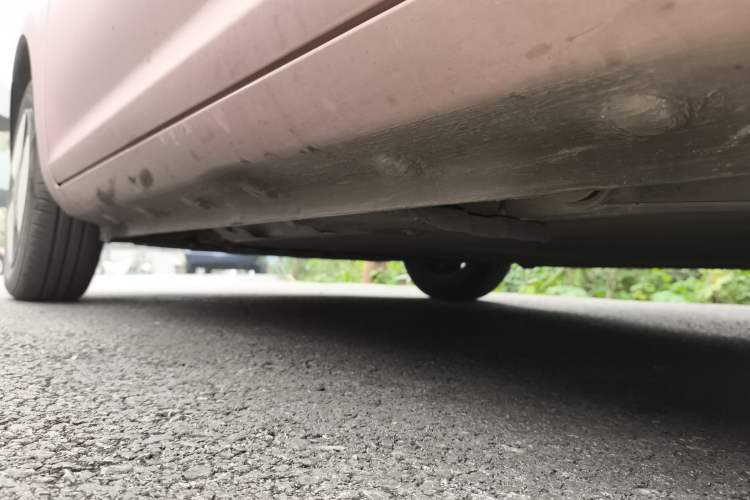 Used CHANGAN NEVO Lumin 2023 301km Honey Dew Edition Left Side Sill