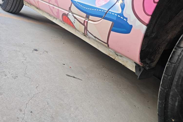Used CHANGAN NEVO Lumin 2023 205km Xiangqin Version Left Side Sill