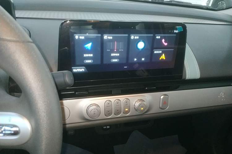 Used CHANGAN NEVO Lumin 2023 301km Honey Dew Edition Audio And AC Panel