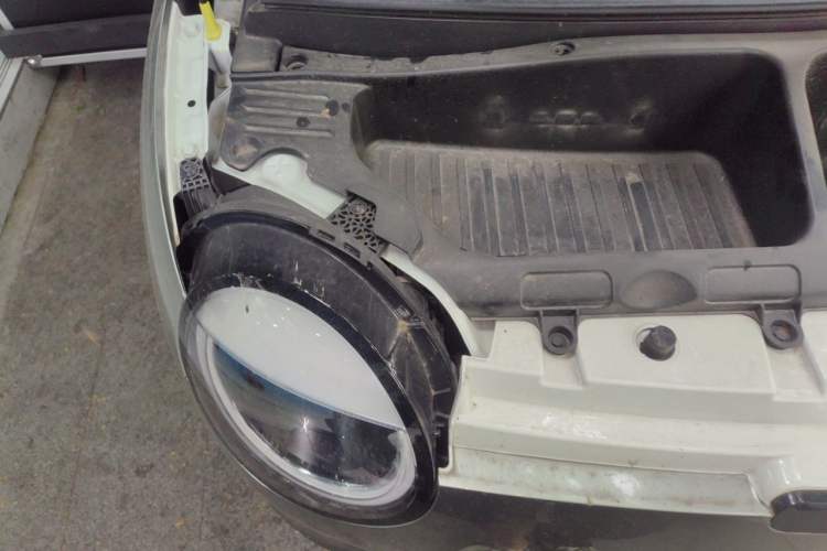Used CHANGAN NEVO Lumin 2023 301km Honey Dew Edition Engine Bay Right