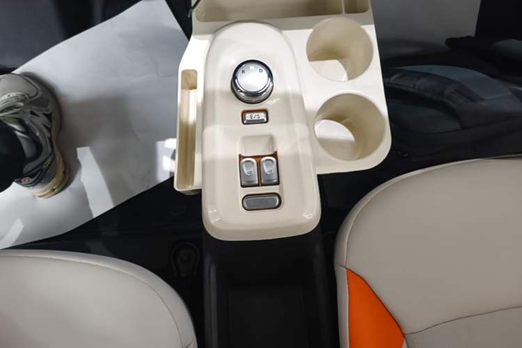 Used CHANGAN NEVO Lumin 2023 205km Xiangqin Version Gear Lever