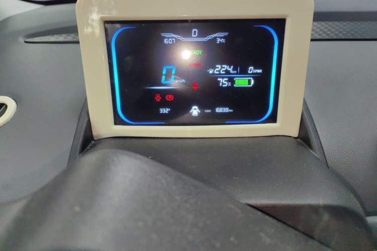 Used CHANGAN NEVO Lumin 2023 301km Honey Dew Edition Instrument Cluster