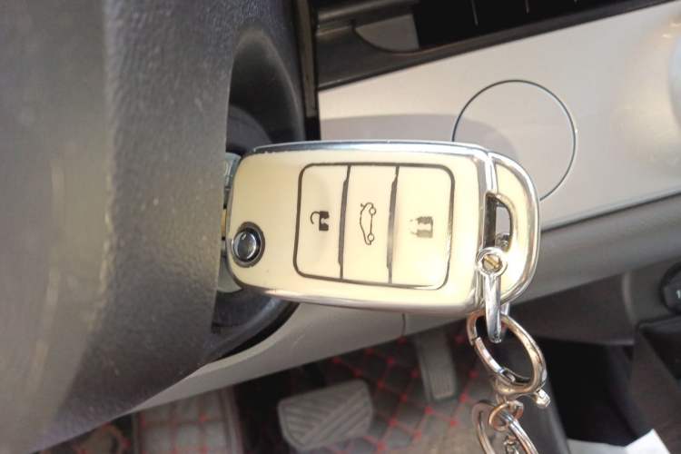 Used CHANGAN NEVO Lumin 2023 301km Honey Dew Edition Interior 1