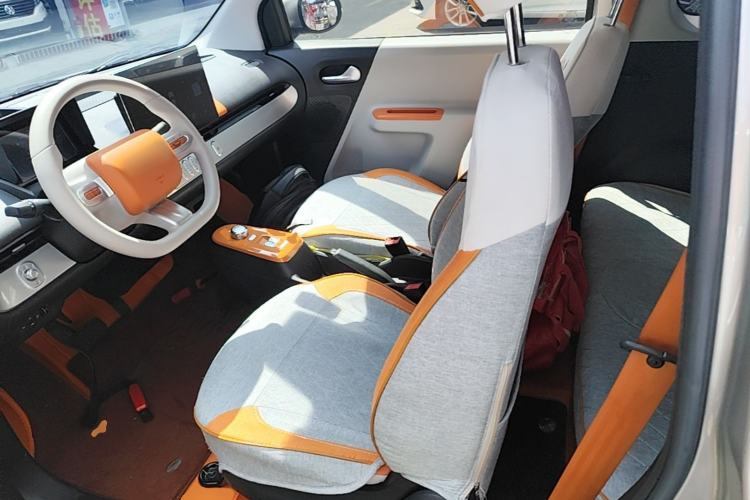 Used CHANGAN NEVO Lumin 2023 301km Honey Dew Edition Left Front Seat