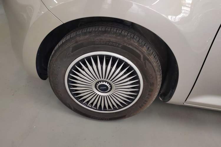 Used CHANGAN NEVO Lumin 2023 205km Xiangqin Version Left Front Wheel Hub