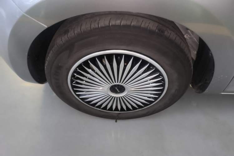 Used CHANGAN NEVO Lumin 2023 205km Xiangqin Version Left Front Wheel Hub
