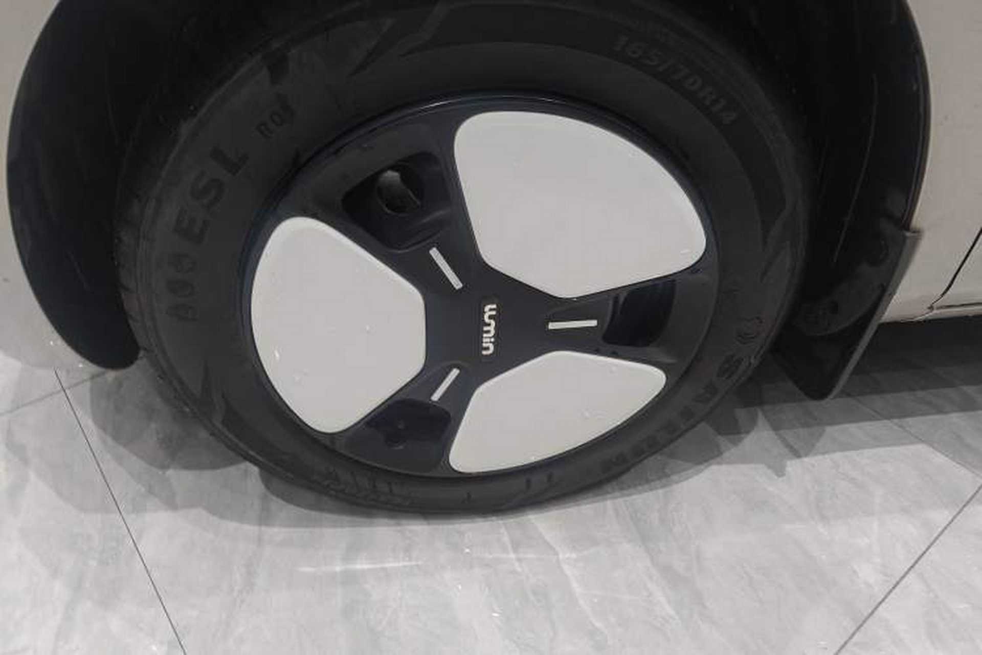 Used CHANGAN NEVO Lumin 2023 205km Xiangqin Version Left Front Wheel Hub