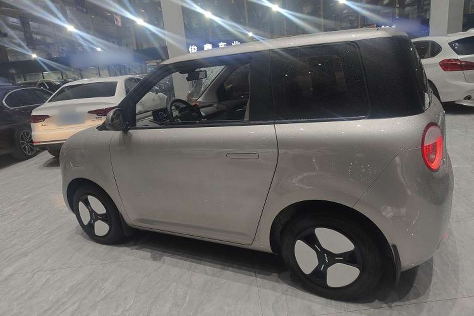 Used CHANGAN NEVO Lumin 2023 205km Xiangqin Version Left Side