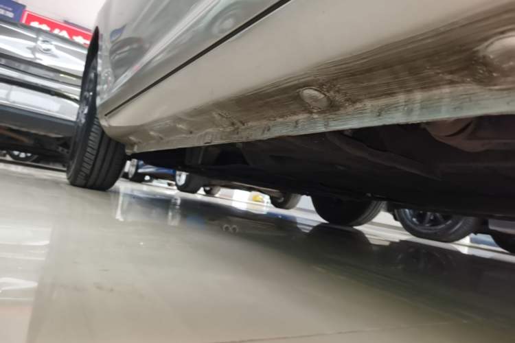 Used CHANGAN NEVO Lumin 2023 205km Xiangqin Version Left Side Sill