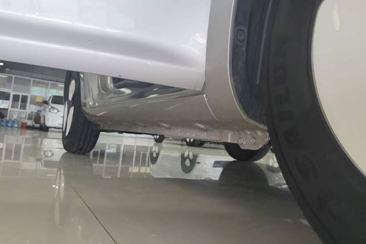 Used CHANGAN NEVO Lumin 2023 205km Xiangqin Version Right Side Sill