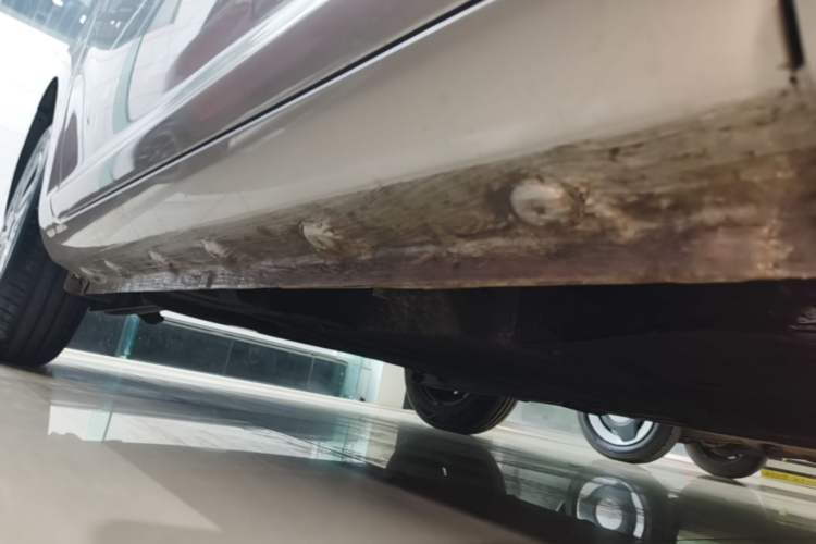 Used CHANGAN NEVO Lumin 2023 205km Xiangqin Version Right Side Sill