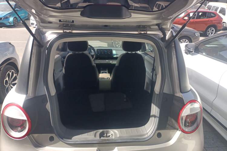Used CHANGAN NEVO Lumin 2023 301km Honey Dew Edition Trunk