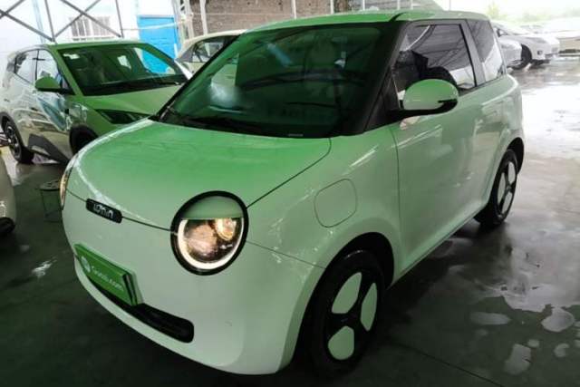 Ojetý CHANGAN NEVO Lumin 2023 301km Honey Dew Edition