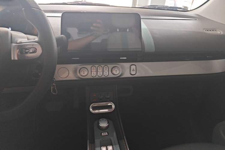 Used CHANGAN NEVO Lumin 2023 205km Xiangqin Version Audio And AC Panel