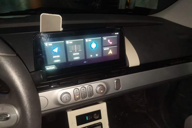 Used CHANGAN NEVO Lumin 2023 205km Xiangqin Version Audio And AC Panel