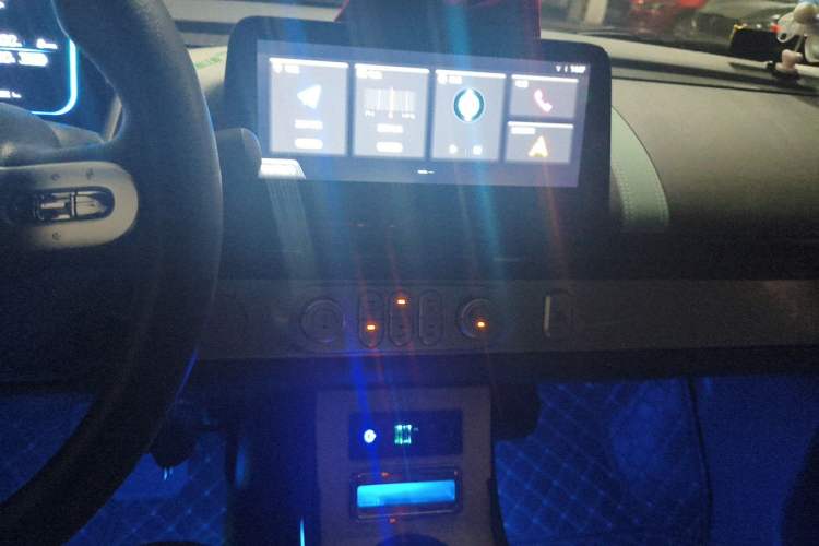 Used CHANGAN NEVO Lumin 2023 301km Honey Dew Edition Audio And AC Panel