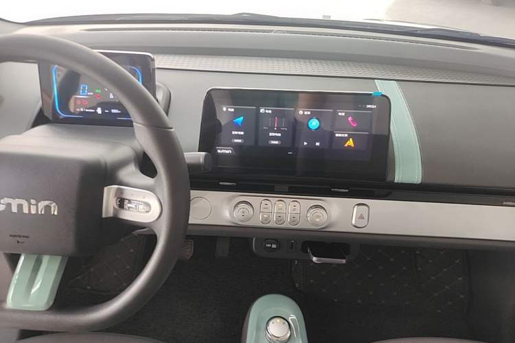 Used CHANGAN NEVO Lumin 2023 205km Xiangqin Version Audio And AC Panel