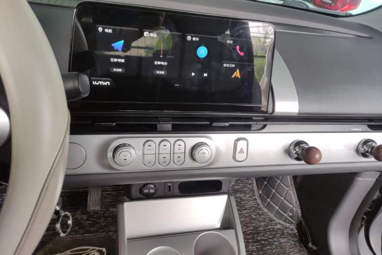 Used CHANGAN NEVO Lumin 2023 301km Honey Dew Edition Audio And AC Panel