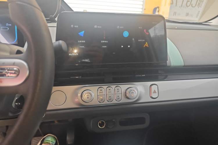 Used CHANGAN NEVO Lumin 2023 301km Honey Dew Edition Audio And AC Panel