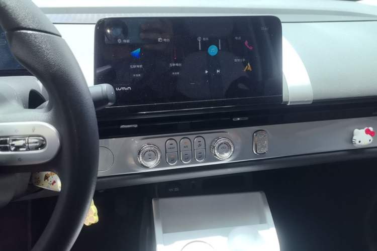 Used CHANGAN NEVO Lumin 2023 301km Honey Dew Edition Audio And AC Panel