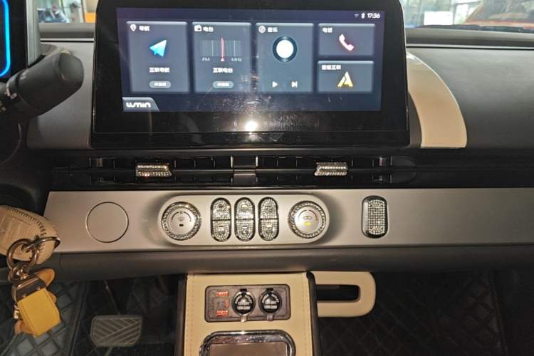 Used CHANGAN NEVO Lumin 2023 205km Xiangqin Version Audio And AC Panel
