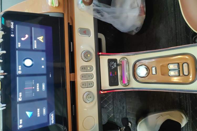 Used CHANGAN NEVO Lumin 2023 205km Xiangqin Version Audio And AC Panel