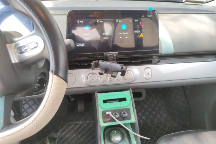 Used CHANGAN NEVO Lumin 2023 301km Honey Dew Edition Audio And AC Panel
