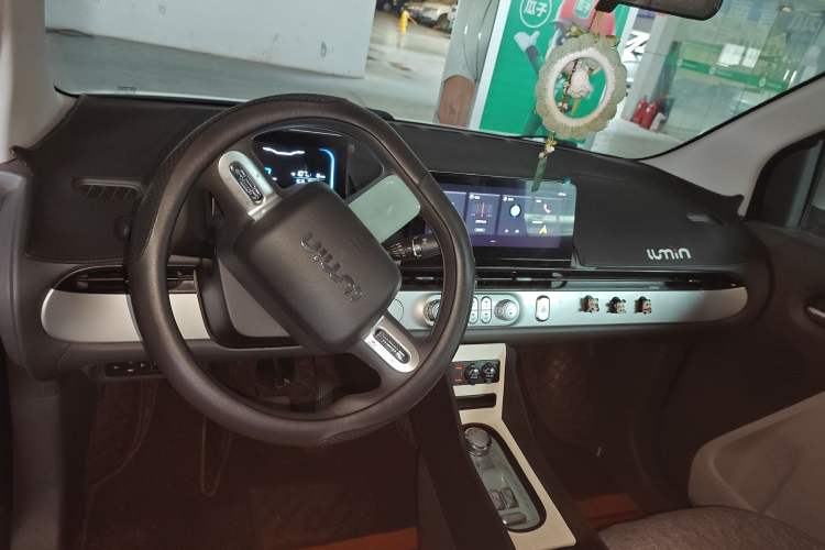 Used CHANGAN NEVO Lumin 2023 205km Xiangqin Version Center Console