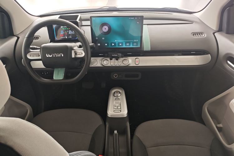 Used CHANGAN NEVO Lumin 2023 301km Honey Dew Edition Center Console