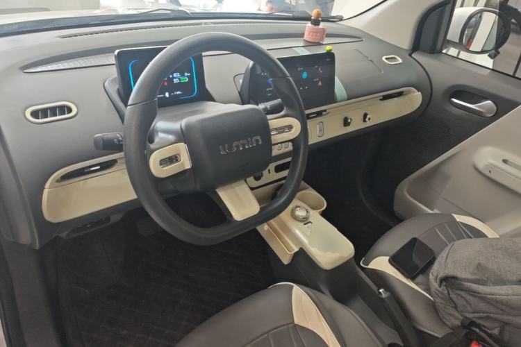 Used CHANGAN NEVO Lumin 2023 205km Xiangqin Version Center Console