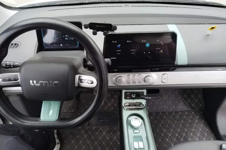 Used CHANGAN NEVO Lumin 2023 205km Xiangqin Version Center Console